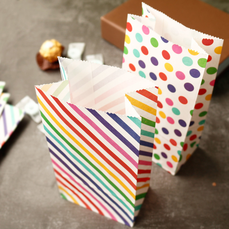 Small Paper Bags Rainbow Print - Wedding Supply.Box recension och pris