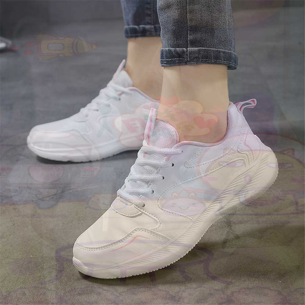 35-40 Number 42 Cool Sneakers  - Wedding Supply Resale recension och pris