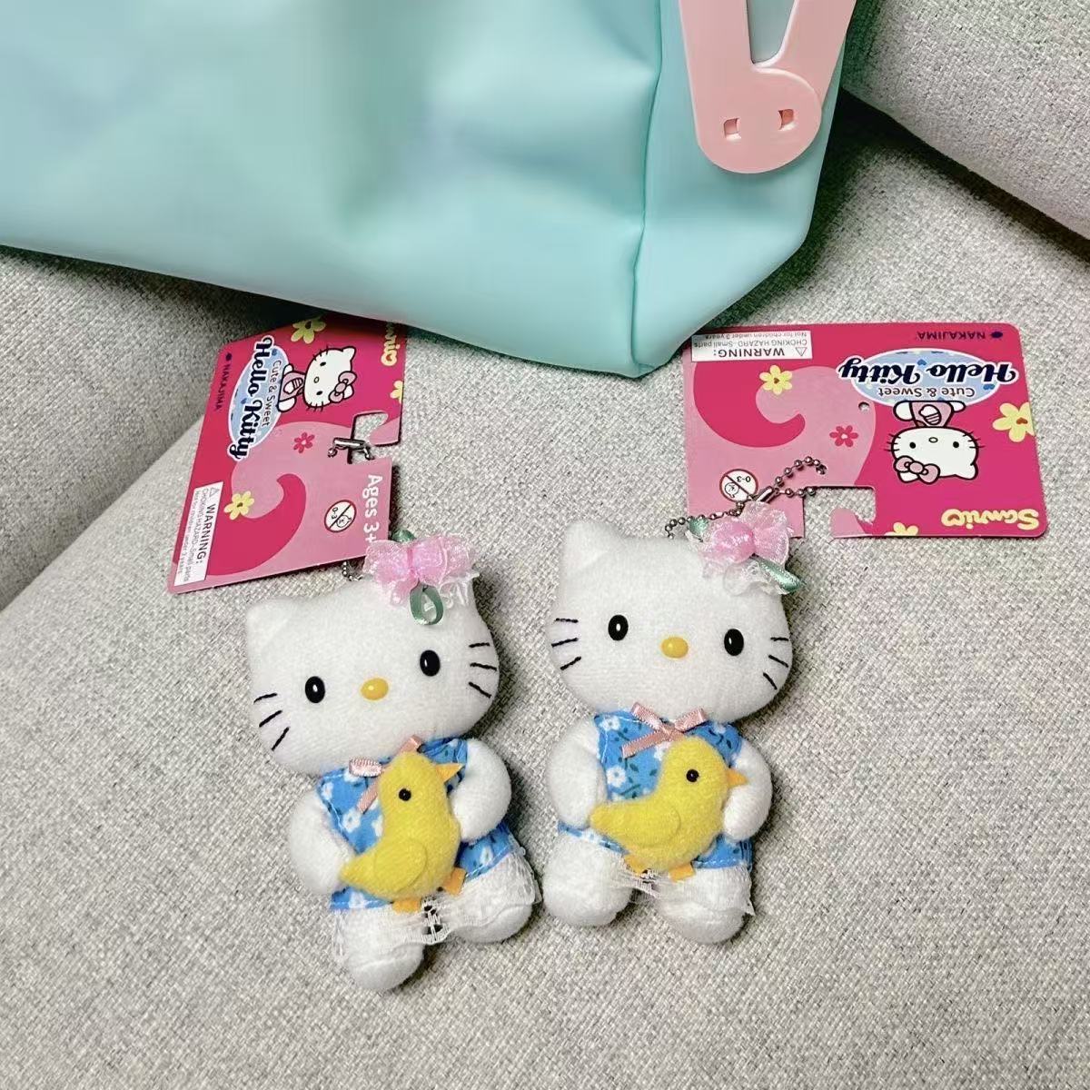Hello Kitty Hug Duck Floral Dr - Good Floral & Wedding Decor Supply recension och pris