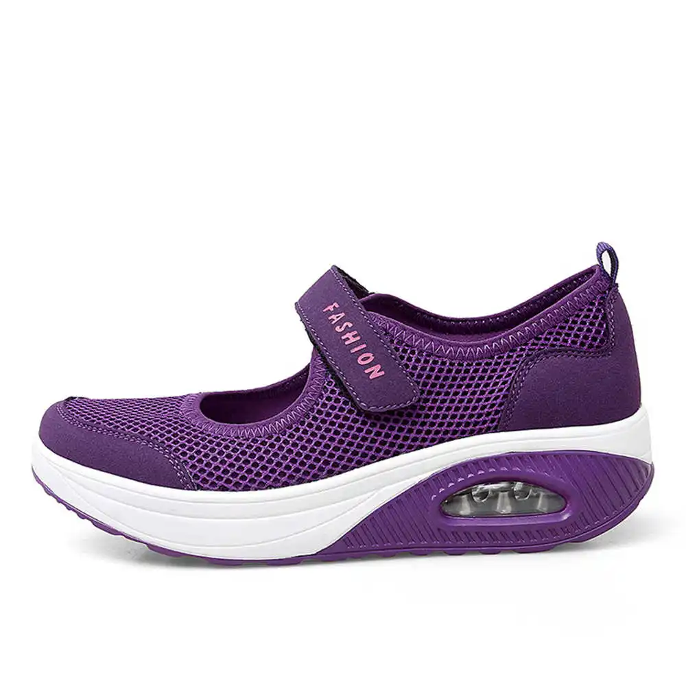 36-41 Demi-season Colored Snea - Wedding Supply Resale recension och pris