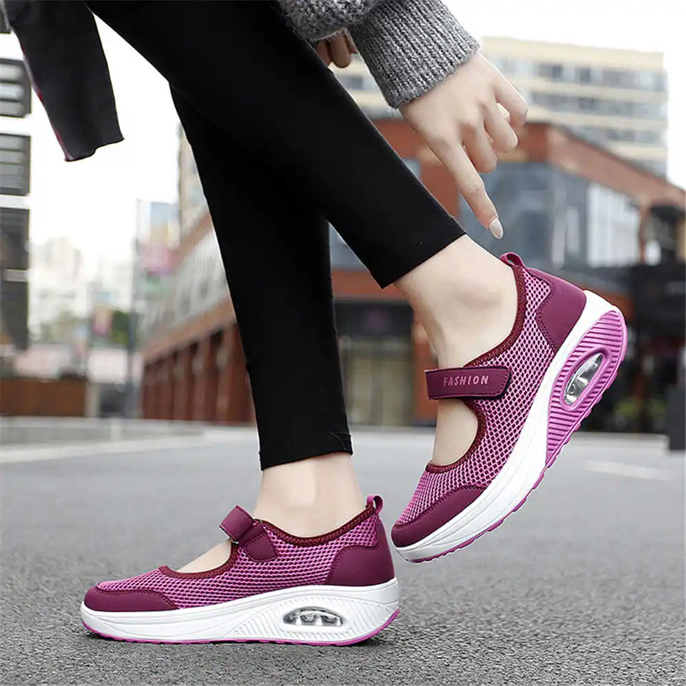 36-41 Demi-season Colored Snea - Wedding Supply Resale recension och pris